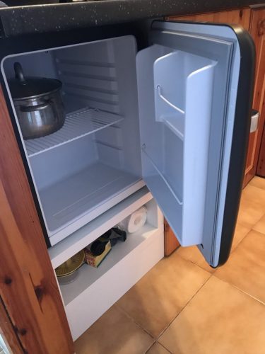 Teekueche-Kuehlschrank